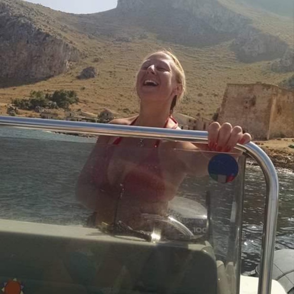 Meet your Posher, Shelly - Picture 6 of 8